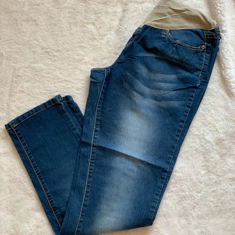 Maternity skinny jeans